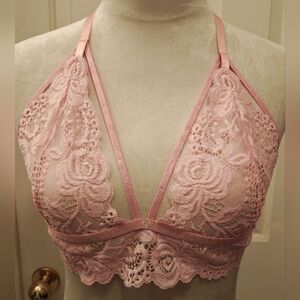 NWOT Pink Lace Bralette w Halter Style Neck & Cage Decolletage Detail.